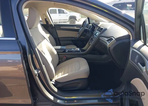 2018 Ford Fusion Hybrid S из США, поврежденный, VIN 3FA6P0UU3JR100796